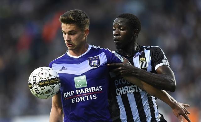 在赛季初 在赛季初